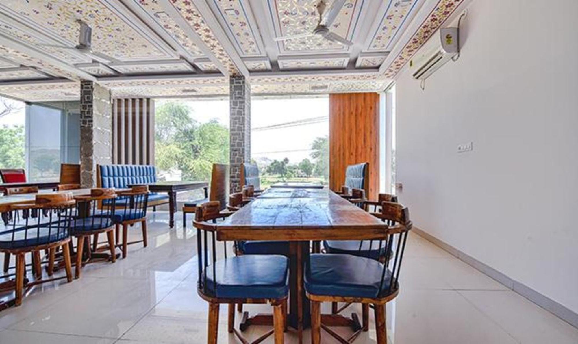 Fabhotel Ranbanka Udaipur Bagian luar foto