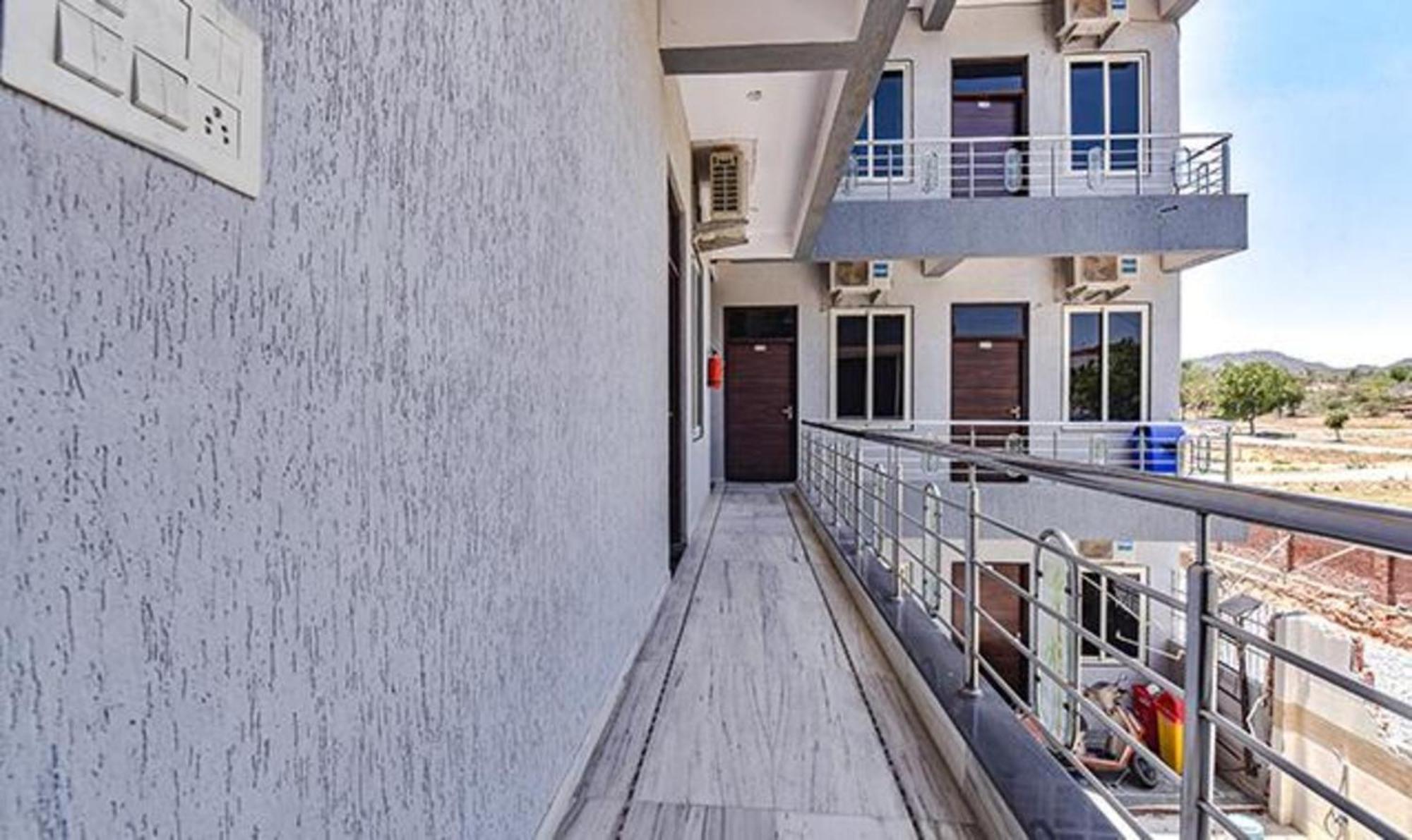 Fabhotel Ranbanka Udaipur Bagian luar foto